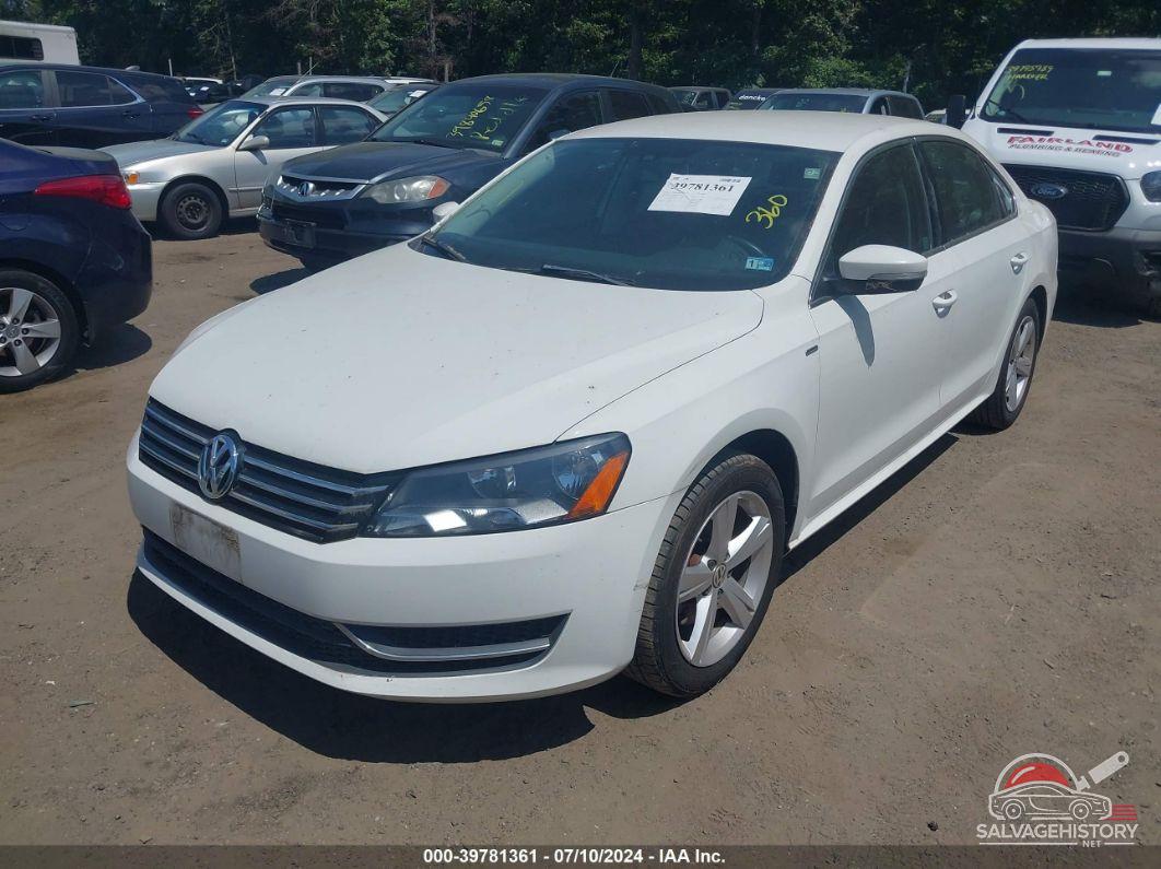 1VWAT7A38EC044862 2014 VOLKSWAGEN PASSAT photo no. 2