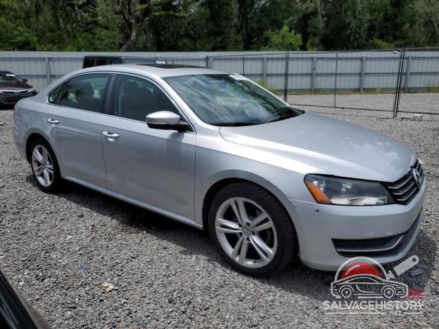 1VWBS7A37EC053981 2014 VOLKSWAGEN PASSAT photo no. 4
