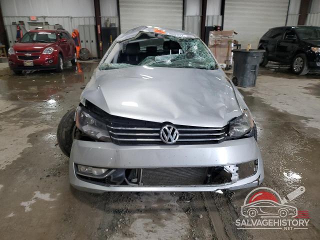 1VWAS7A31FC104422 2015 VOLKSWAGEN PASSAT photo no. 5