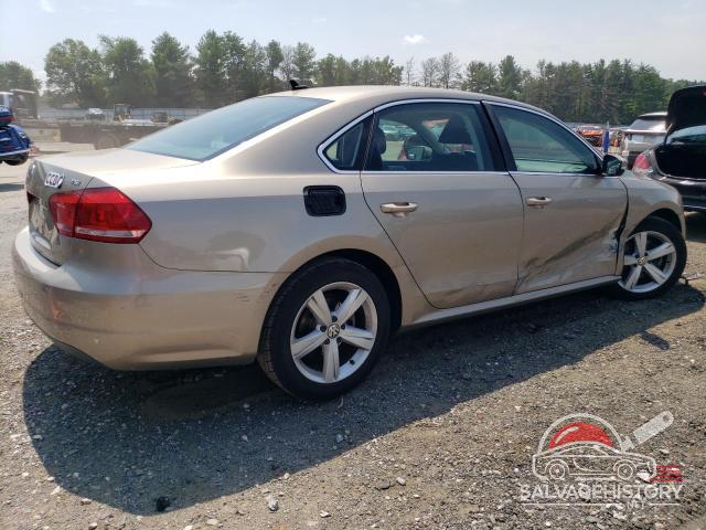 1VWAS7A3XFC083134 2015 VOLKSWAGEN PASSAT photo no. 3