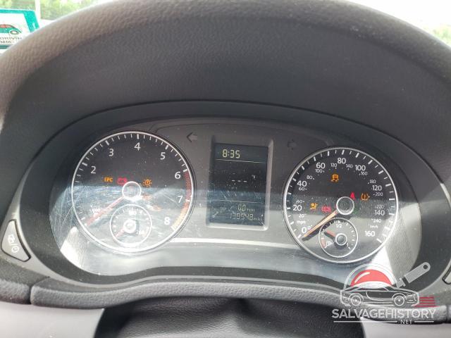 1VWAT7A32FC017044 2015 VOLKSWAGEN PASSAT photo no. 9
