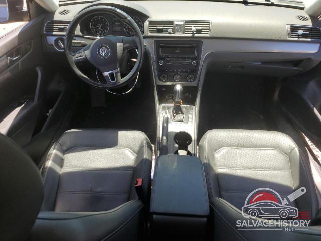 1VWAT7A33FC044592 2015 VOLKSWAGEN PASSAT photo no. 8