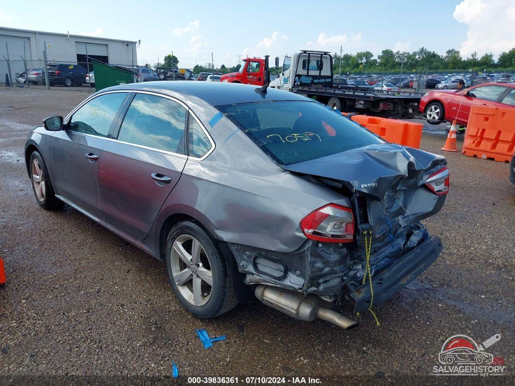 1VWAT7A35FC078775 2015 VOLKSWAGEN PASSAT photo no. 3