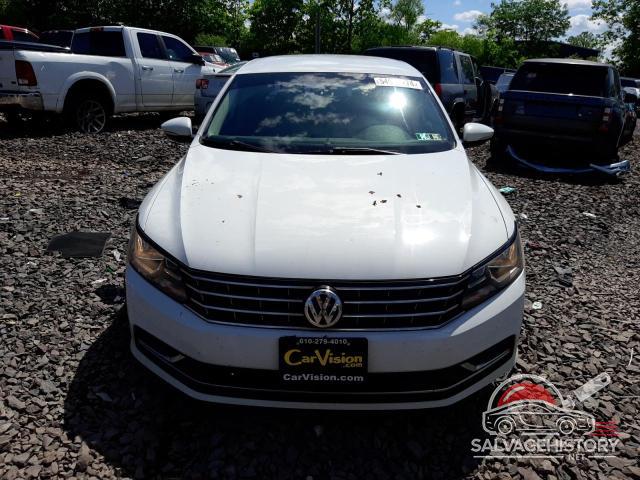 1VWAT7A39HC032224 2017 VOLKSWAGEN PASSAT photo no. 5