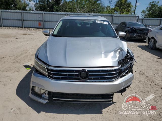 1VWBT7A38HC047334 2017 VOLKSWAGEN PASSAT photo no. 5