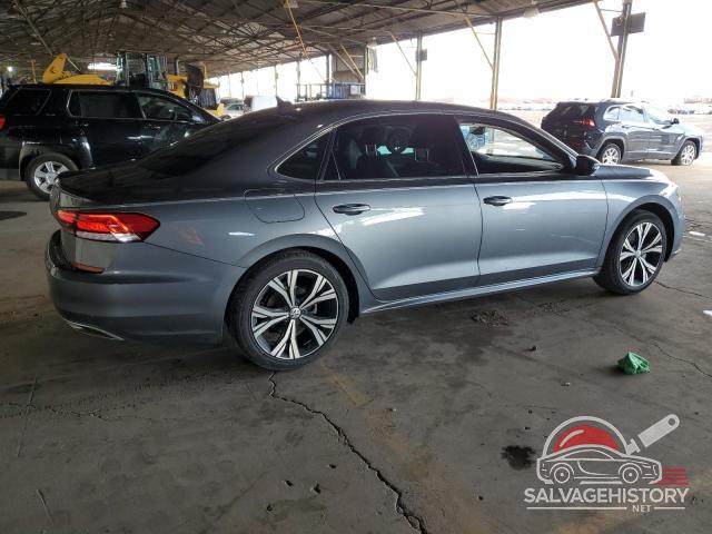 1VWSA7A31MC008438 2021 VOLKSWAGEN PASSAT photo no. 3