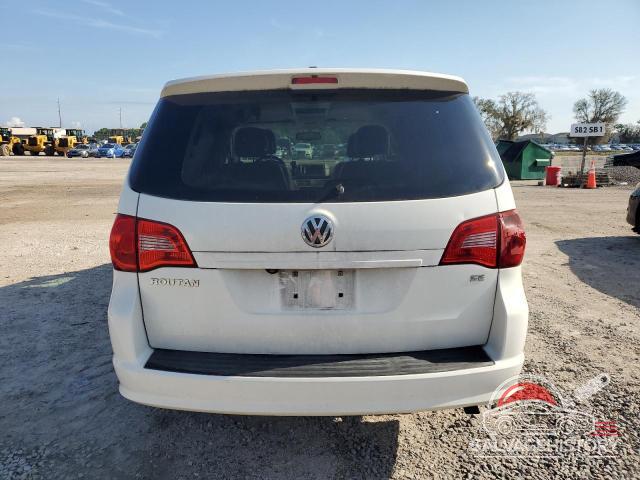2V4RW3D1XAR296412 2010 VOLKSWAGEN ROUTAN photo no. 6