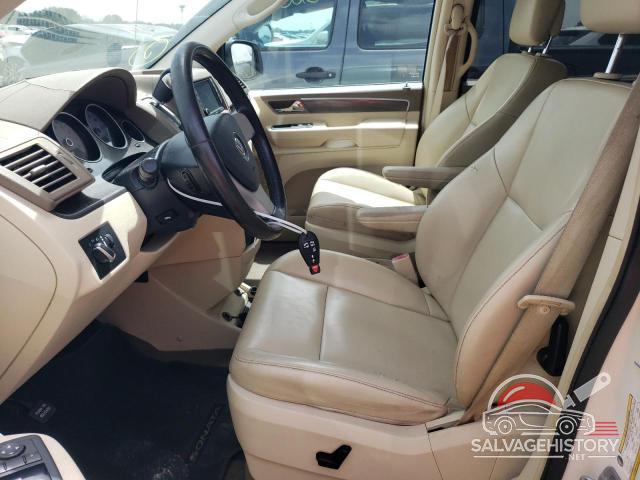 2V4RW3D1XAR296412 2010 VOLKSWAGEN ROUTAN photo no. 7