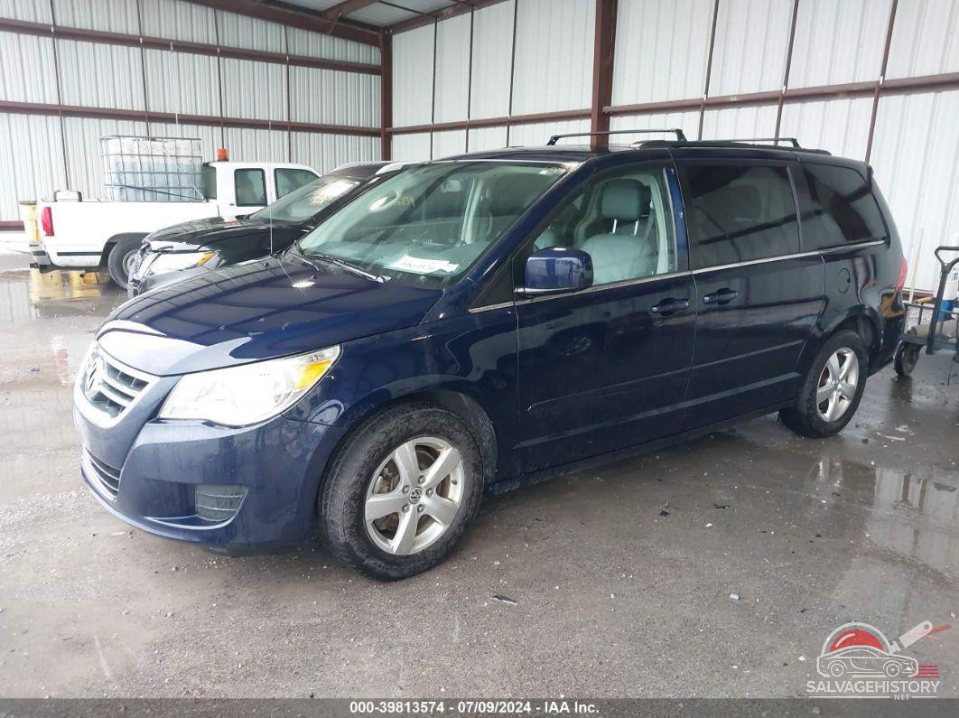 2C4RVABG2CR354945 2012 VOLKSWAGEN ROUTAN photo no. 2