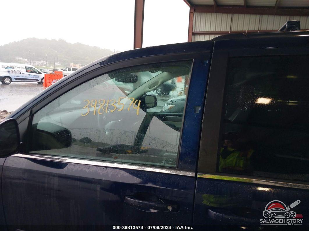 2C4RVABG2CR354945 2012 VOLKSWAGEN ROUTAN photo no. 6