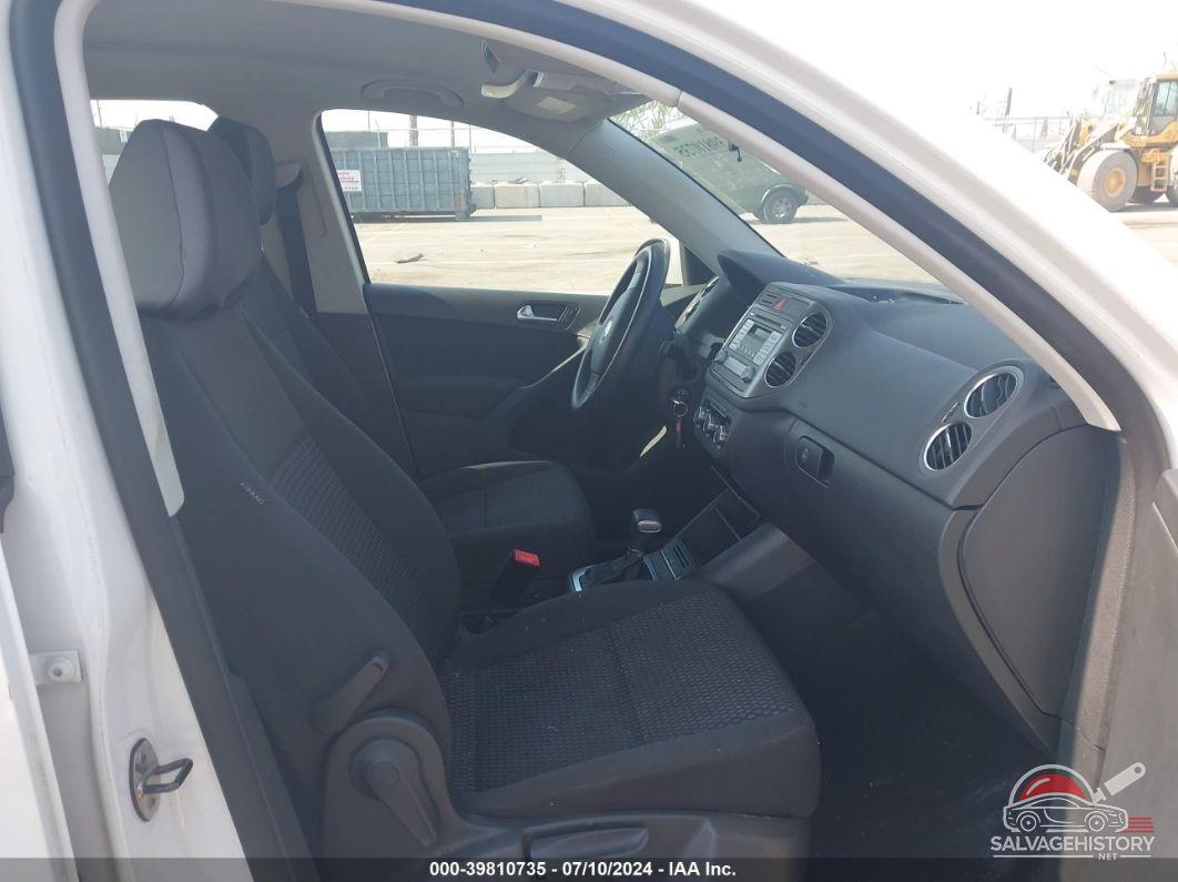 WVGAV7AXXAW526222 2010 VOLKSWAGEN TIGUAN photo no. 5