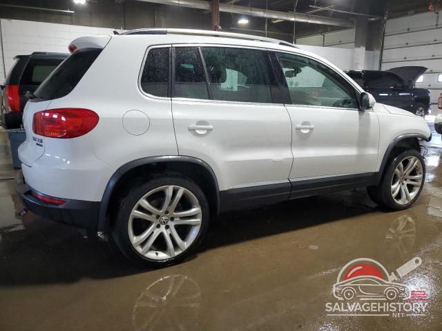 WVGBV7AX6CW604549 2012 VOLKSWAGEN TIGUAN photo no. 3