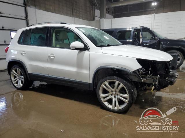WVGBV7AX6CW604549 2012 VOLKSWAGEN TIGUAN photo no. 4