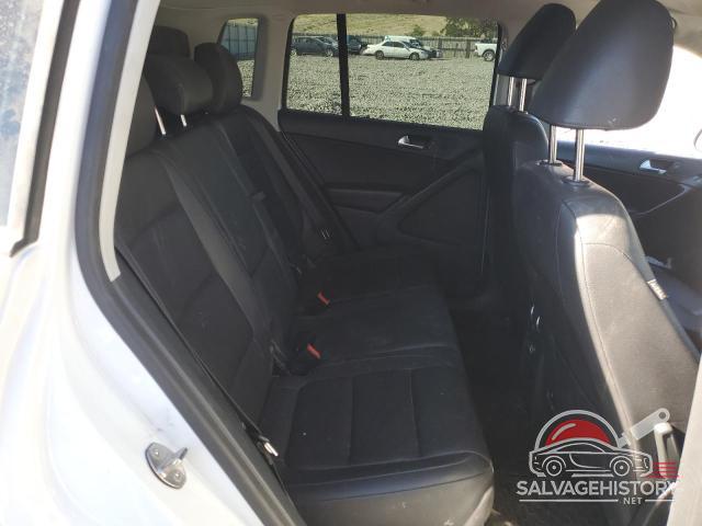 WVGAV7AX8HK036914 2017 VOLKSWAGEN TIGUAN photo no. 10