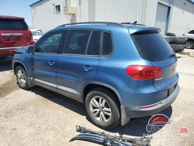 WVGBV7AX0HK031579 2017 VOLKSWAGEN TIGUAN photo no. 2