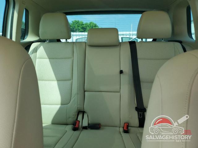 WVGMV7AX4HK034378 2017 VOLKSWAGEN TIGUAN photo no. 10