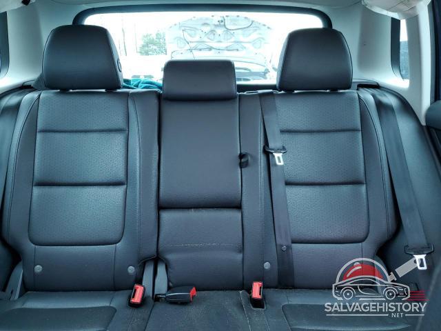 WVGNV7AX6HK029929 2017 VOLKSWAGEN TIGUAN photo no. 10