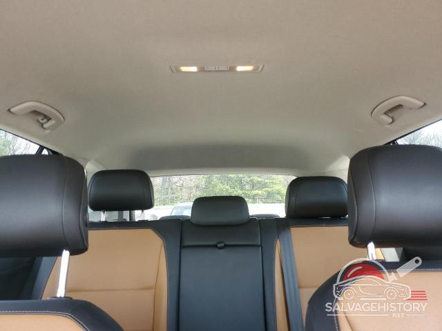 3VV3B7AXXJM211086 2018 VOLKSWAGEN TIGUAN photo no. 10
