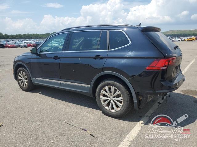 3VV3B7AXXJM211086 2018 VOLKSWAGEN TIGUAN photo no. 2