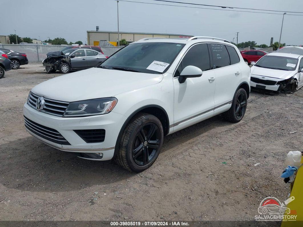 WVGRF7BP0HD006695 2017 VOLKSWAGEN TOUAREG photo no. 2