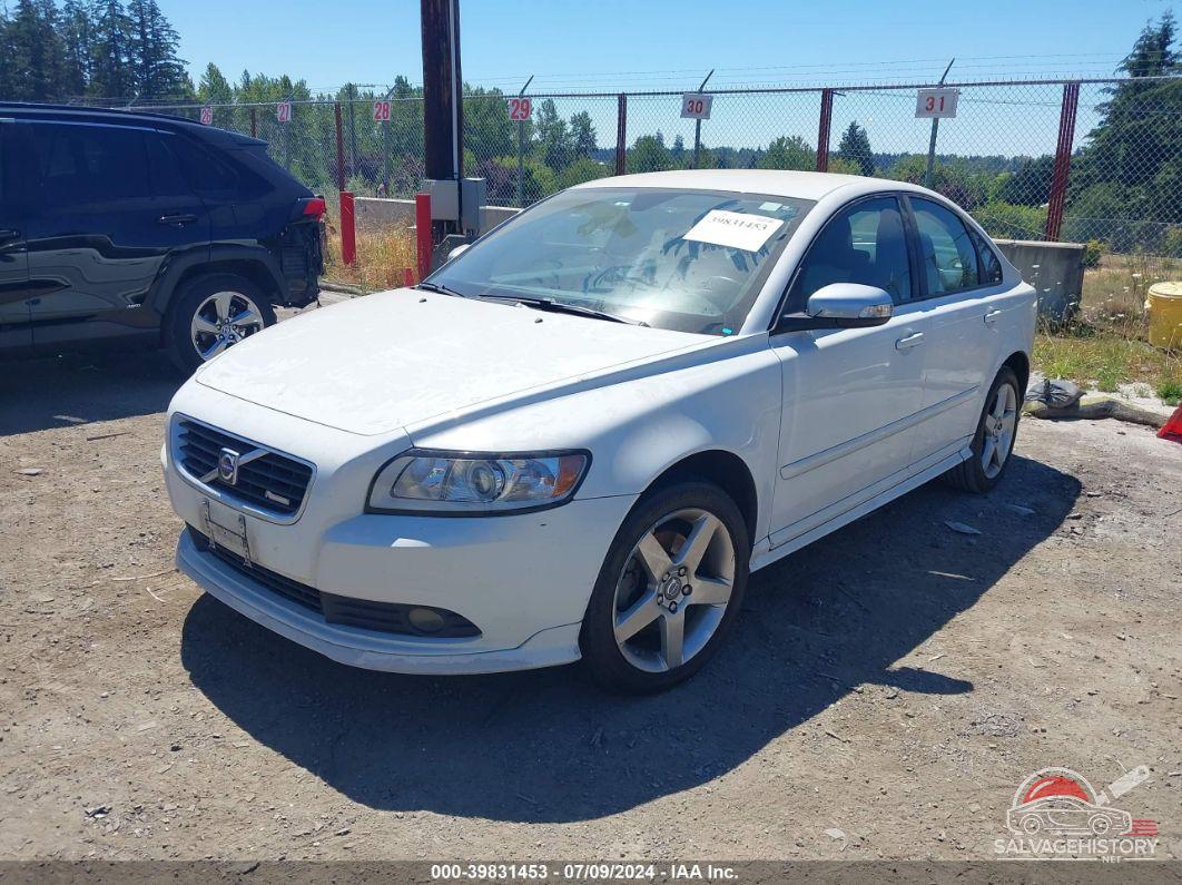 YV1672MH0A2496368 2010 VOLVO S40 photo no. 2