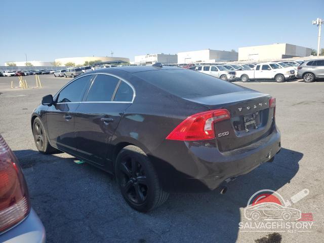 YV1902FH5B2003400 2011 VOLVO S60 photo no. 2