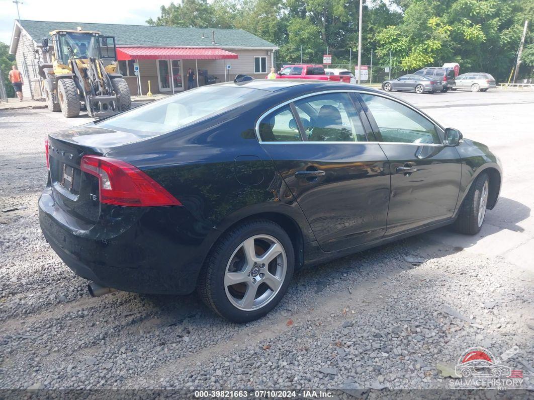 YV1622FS8C2053301 2012 VOLVO S60 photo no. 4