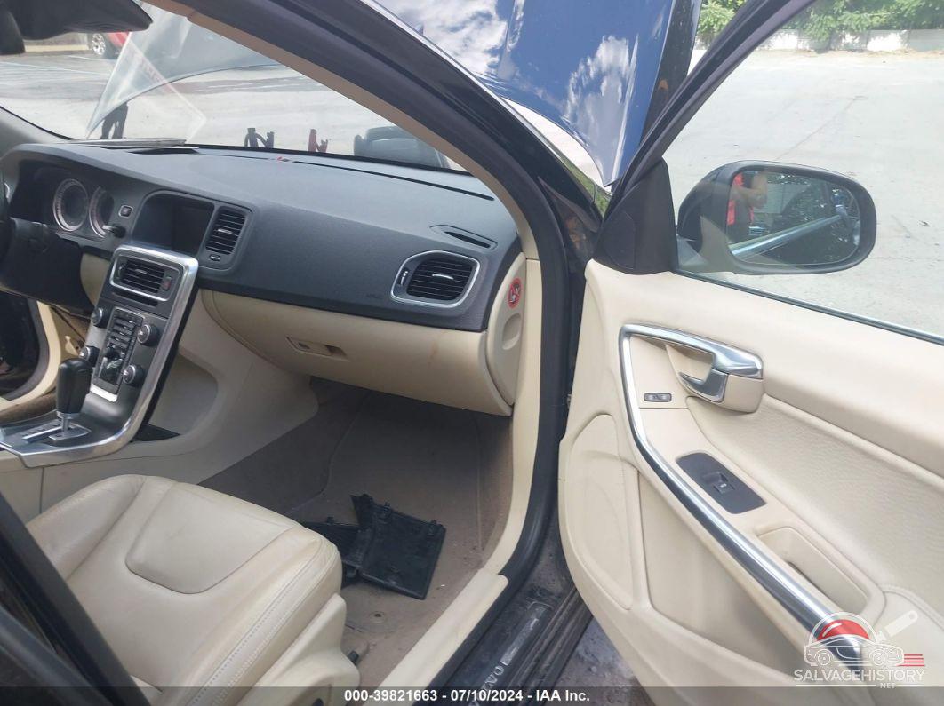 YV1622FS8C2053301 2012 VOLVO S60 photo no. 5