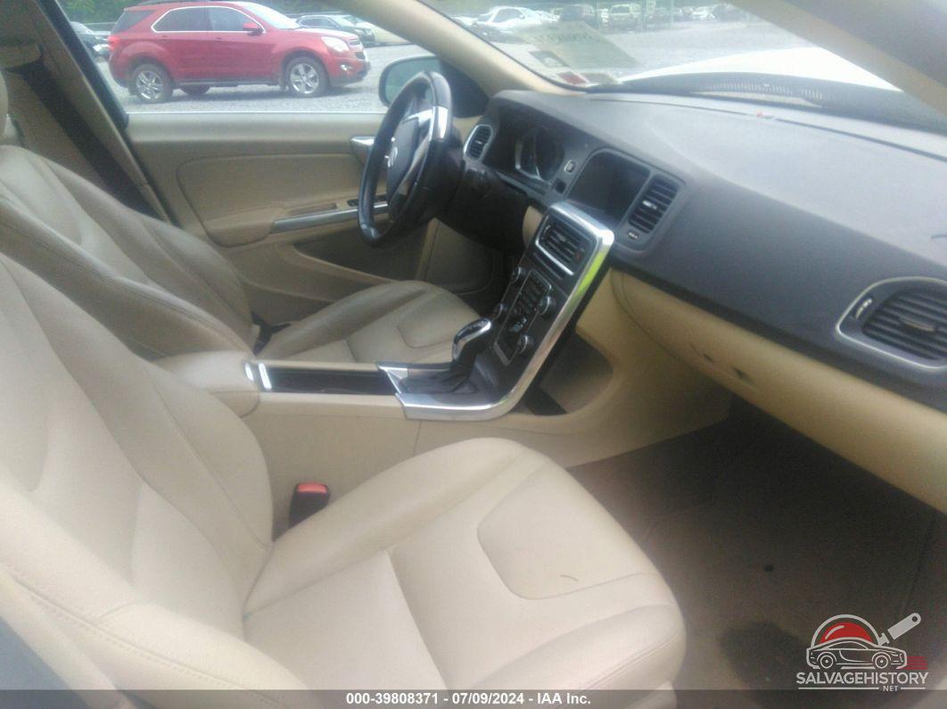 YV1612TC6F1310921 2015 VOLVO S60 photo no. 5