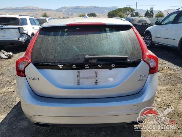 YV1612SDXF1208709 2015 VOLVO V60 photo no. 6