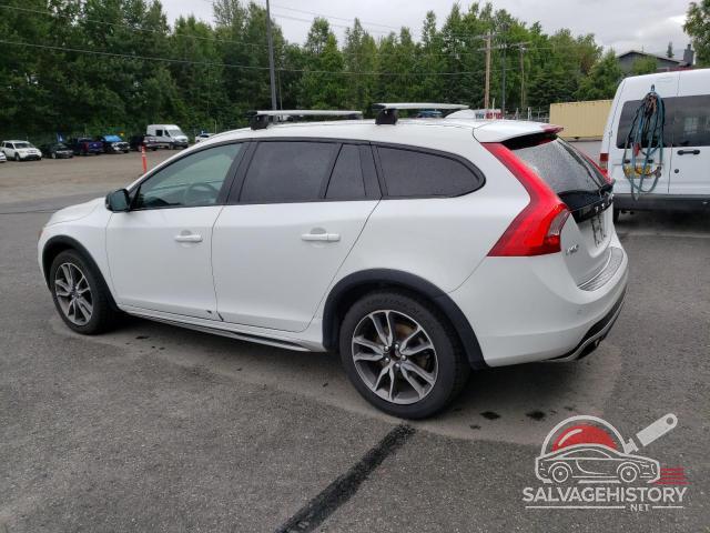 YV4612HK4G1003350 2016 VOLVO V60 photo no. 2