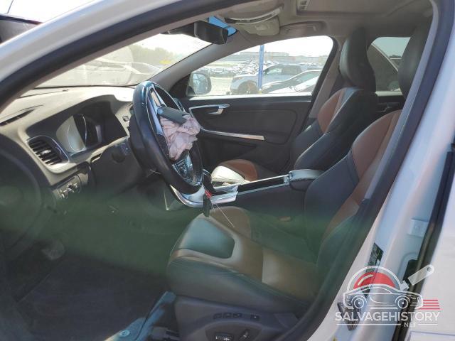 YV440MWK9J2059777 2018 VOLVO V60 photo no. 7