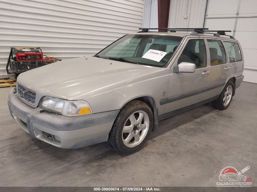 YV1LZ56DXY2725299 2000 VOLVO V70 photo no. 2
