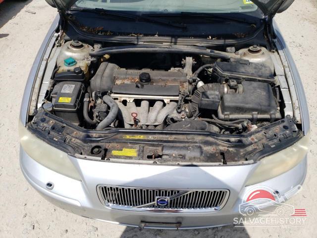 YV1SW612052468150 2005 VOLVO V70 photo no. 12