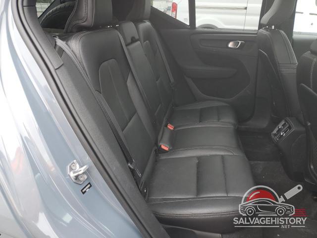 YV4162UK2M2409134 2021 VOLVO XC40 photo no. 11