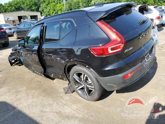 YV4L12UK9R2226795 2024 VOLVO XC40 CORE photo no. 2