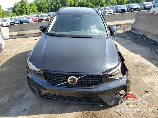 YV4L12UK9R2226795 2024 VOLVO XC40 CORE photo no. 5