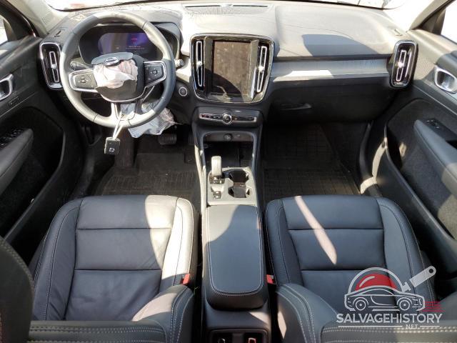YV4L12UK9R2226795 2024 VOLVO XC40 CORE photo no. 8