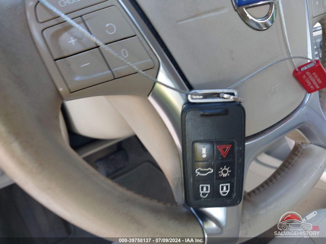 YV4902DZ8B2163060 2011 VOLVO XC60 photo no. 11