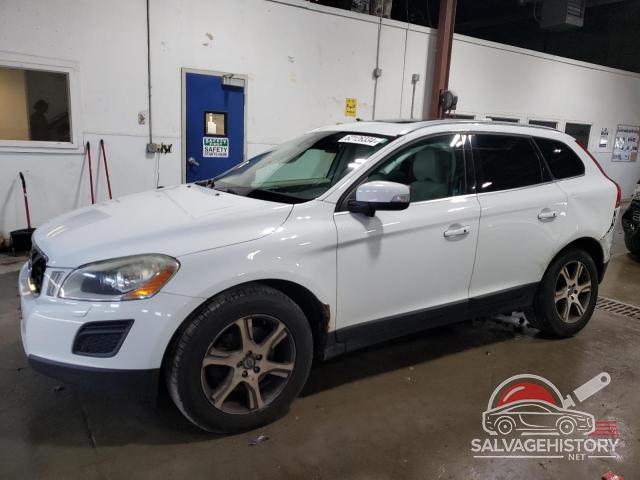YV4902DZXD2375039 2013 VOLVO XC60 photo no. 16