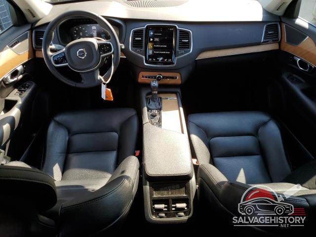 YV4A221K7N1816423 2022 VOLVO XC90 photo no. 8