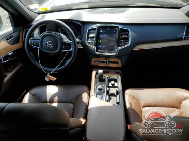 YV4062PN8P1933805 2023 VOLVO XC90 PLUS photo no. 8