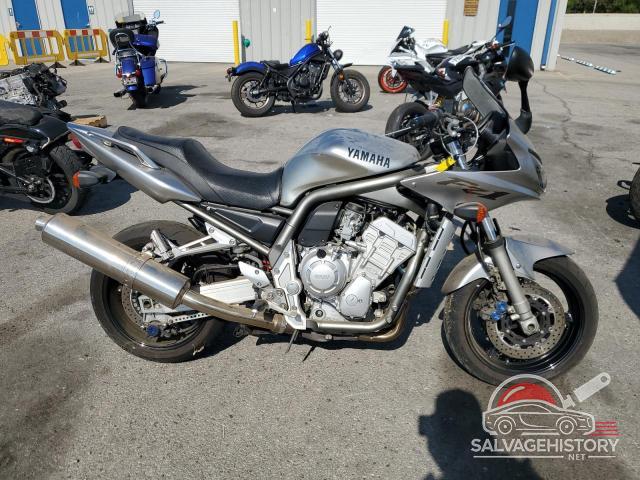 JYARN07Y82A000440 2002 YAMAHA FZS10 photo no. 1