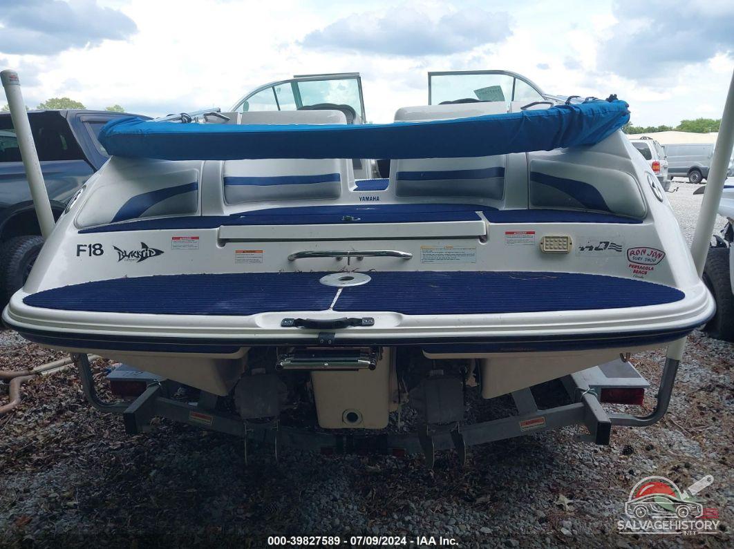 YAMCP131I304 2004 YAMAHA JETBOAT photo no. 10