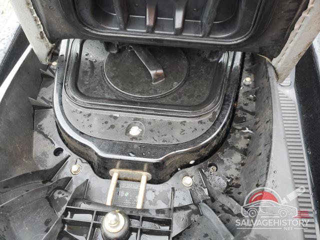 YAMA3984D212 2012 YAMAHA JETSKI photo no. 7