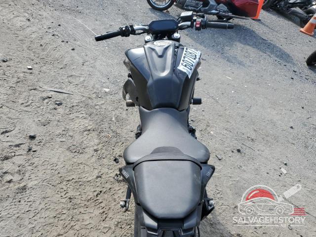 JYARM32E8NA005126 2022 YAMAHA MT07 photo no. 6