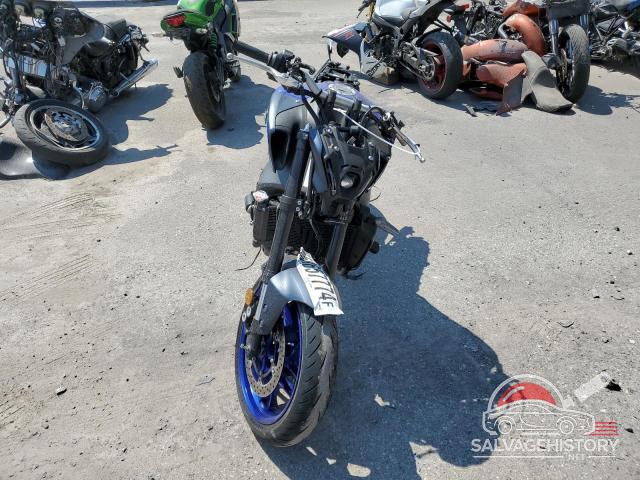 JYARN71E2PA004157 2023 YAMAHA MT09 photo no. 2