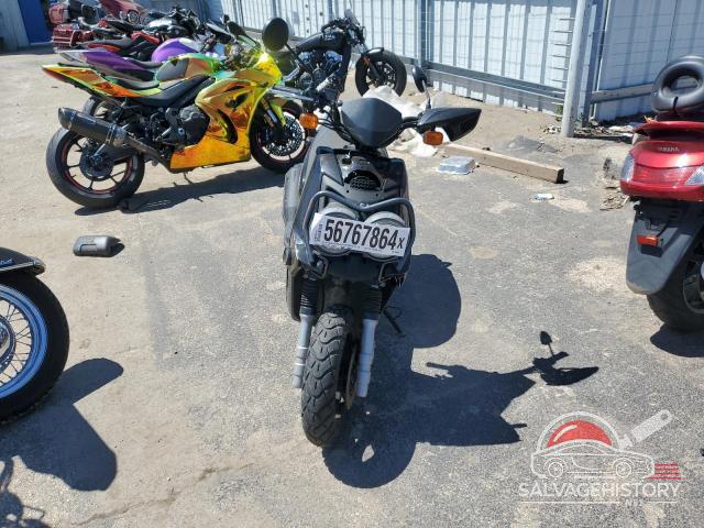 LPRSE48Y49A004064 2009 YAMAHA SCOOTER photo no. 2