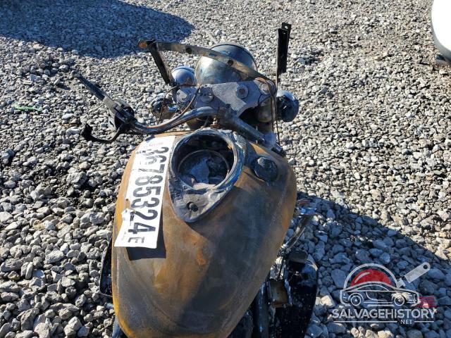 JYAVP11E41A017036 2001 YAMAHA XVS1100 photo no. 5