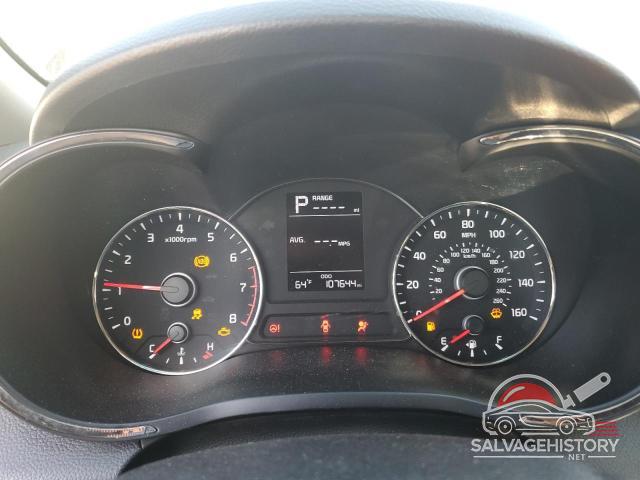 3KPFK4A71HE076692 2017 KIA FORTE photo no. 9